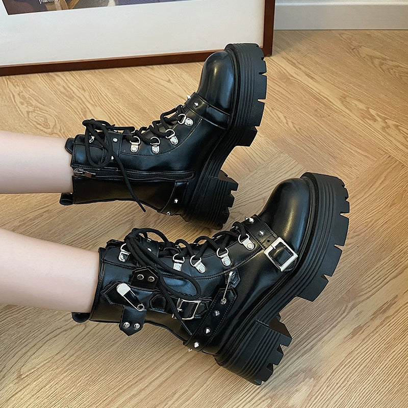 Grunge Tied Up Boots